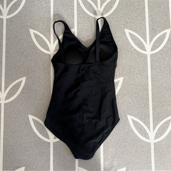 Speedo black one piece bathingsuit - Picture 3 of 6